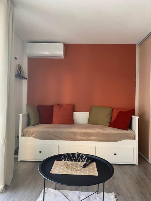 شقة Appt 2 Pieces Port Frejus - Mega Terrasse + Garage المظهر الخارجي الصورة